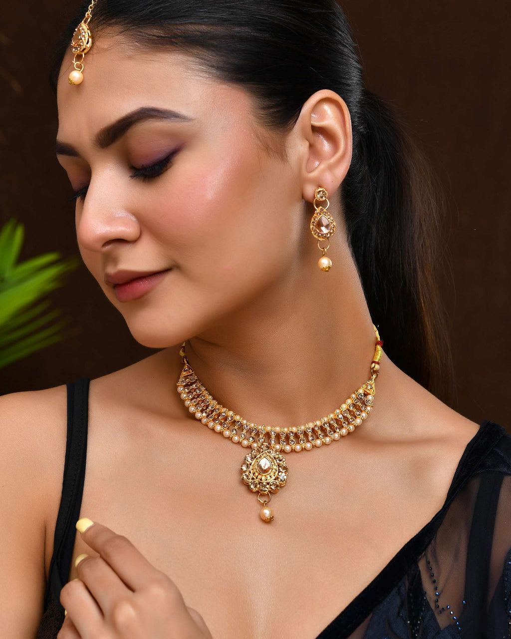 Jewels Nest Royal Look Kundan-Style Beaded Gold Jewellery Set