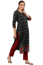 Janasya Black Cotton Ikat Straight kurta