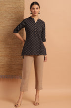 Janasya Women's Black Cotton Slub Geometric Print Straight Tunic - Distacart