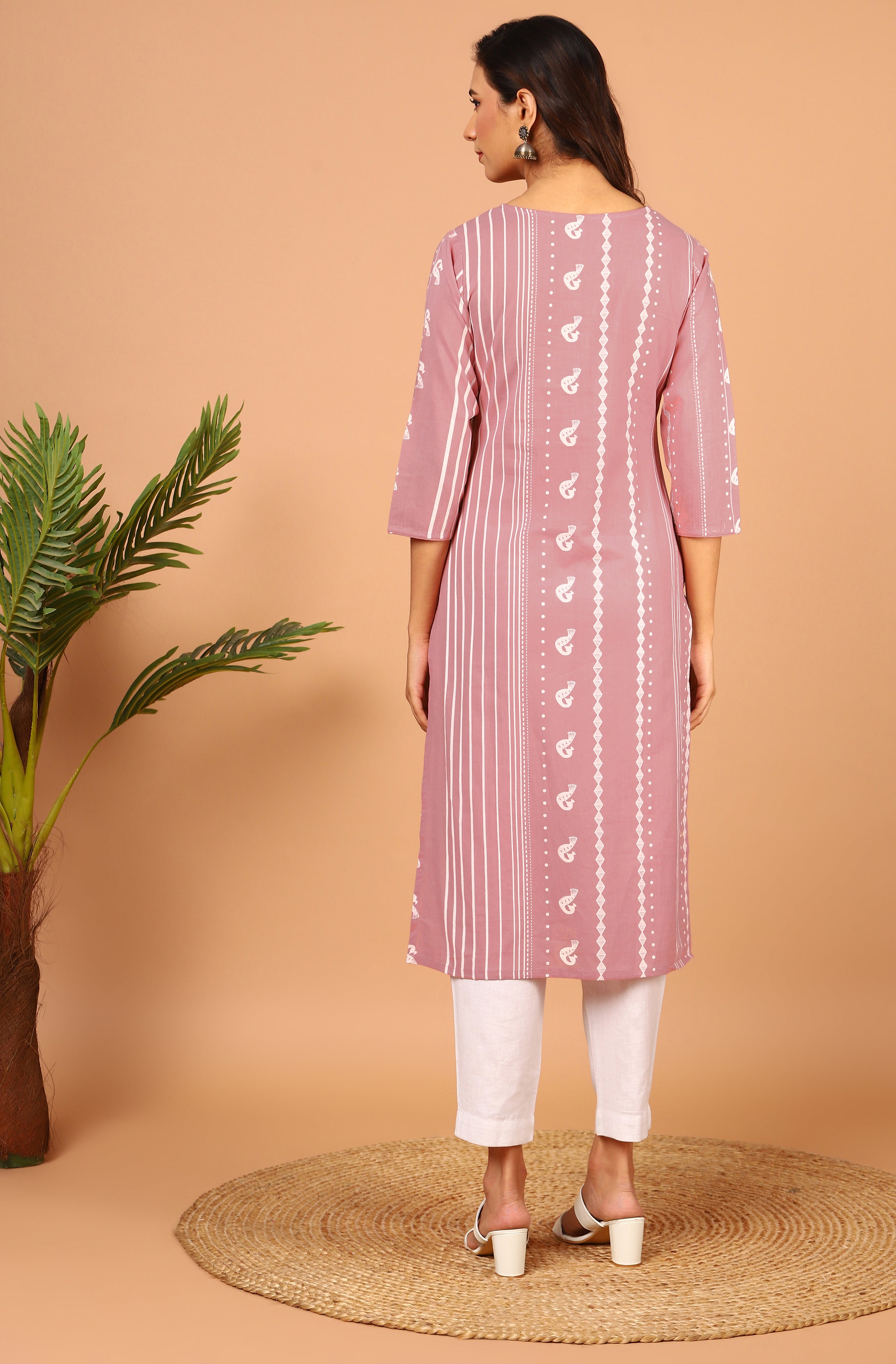 Janasya Pastel Pink Cotton Ethnic Motifs Straight kurta