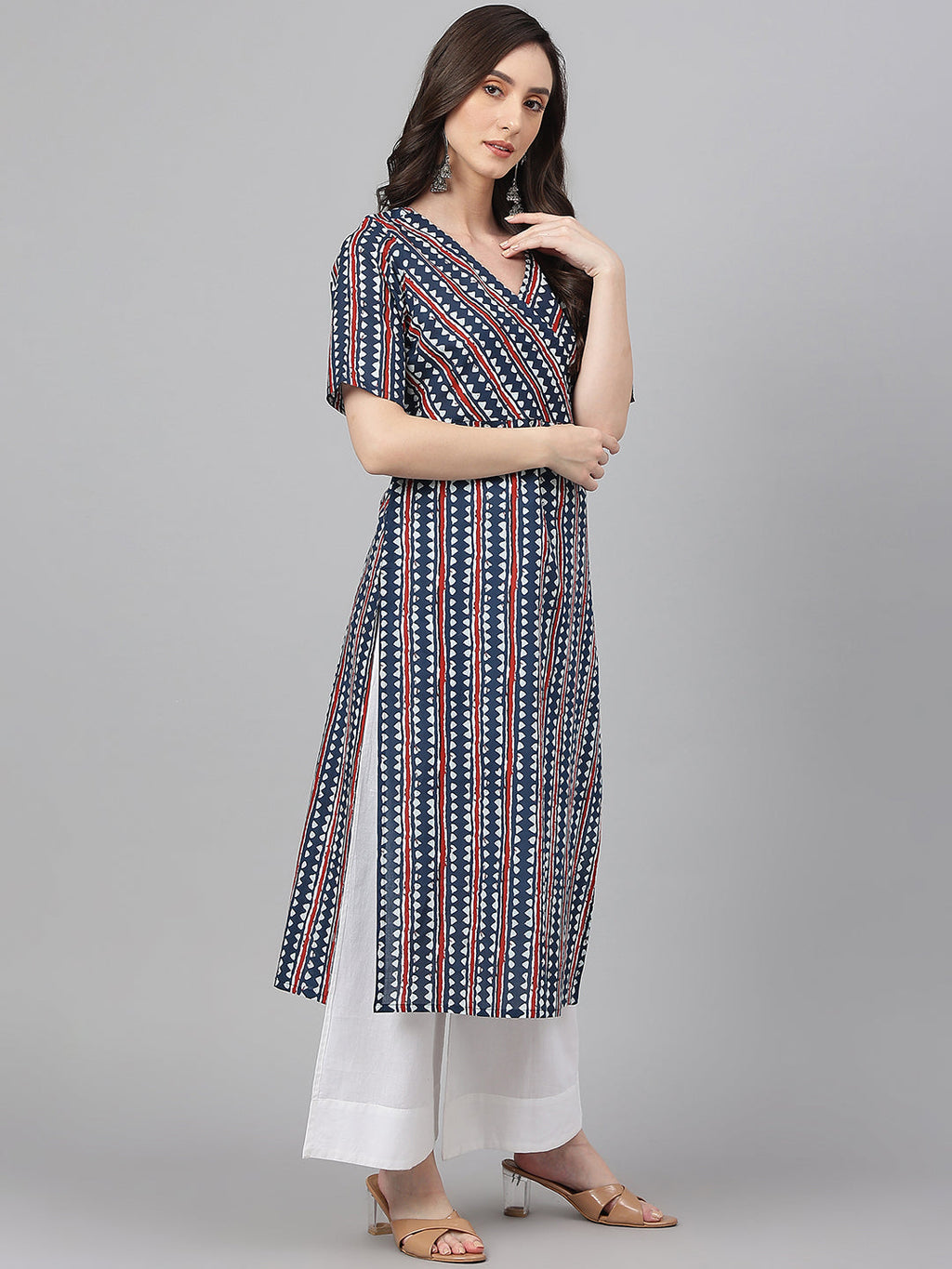 Janasya Women's Navy Blue Cotton Geometric Printed Casual Straight Kurta