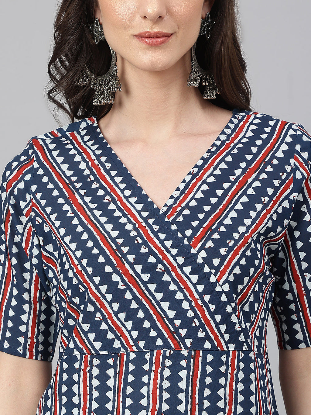 Janasya Women's Navy Blue Cotton Geometric Printed Casual Straight Kurta