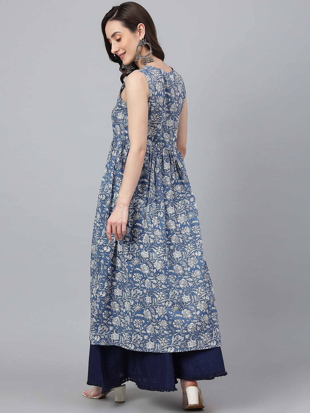 Janasya Women's Blue Cotton Floral Printed Casual Flared Kurta
