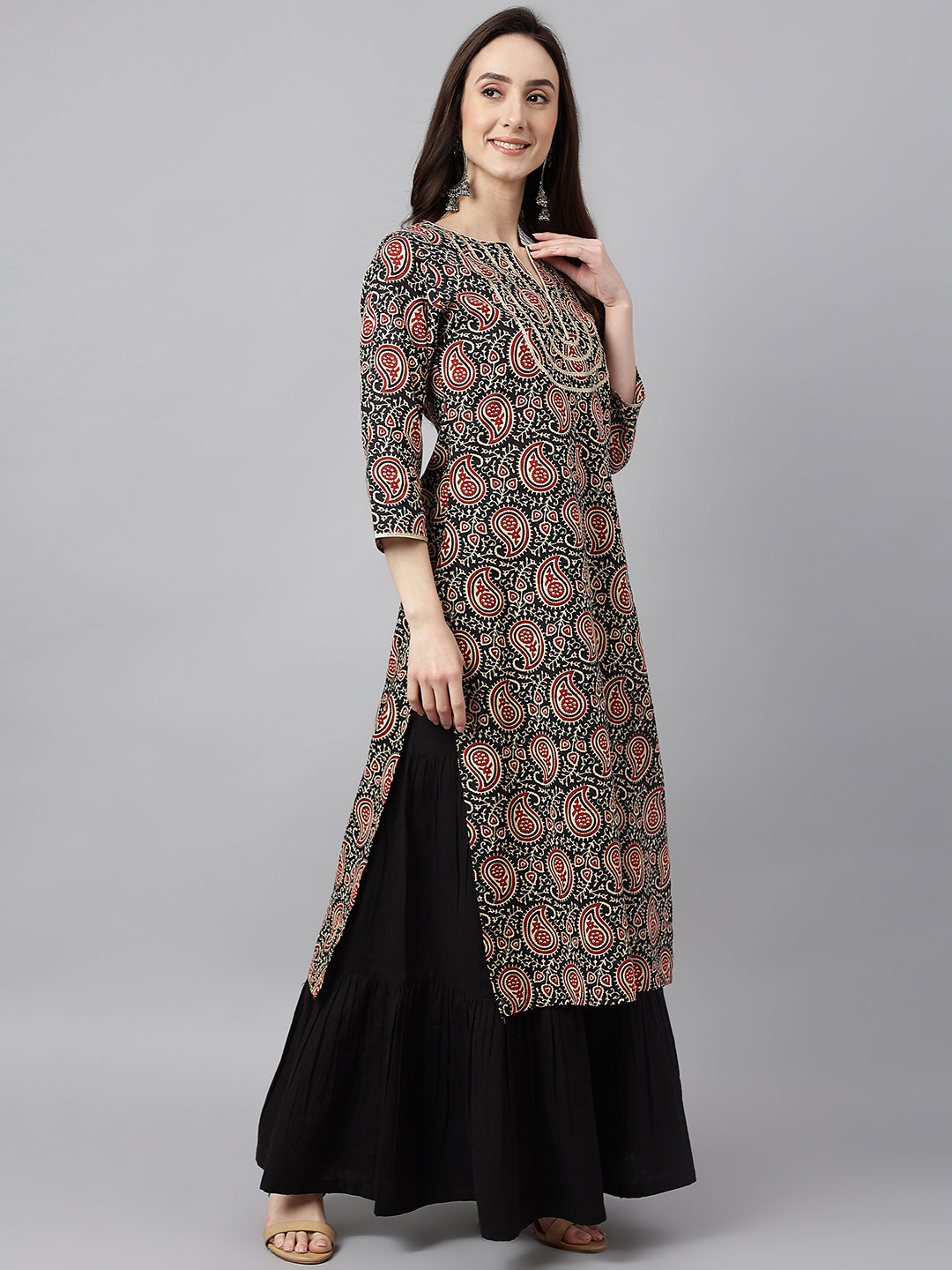 Janasya Women's Black Cotton Paisley Printed Casual Straight Kurta