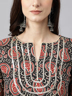 Janasya Women's Black Cotton Paisley Printed Casual Straight Kurta