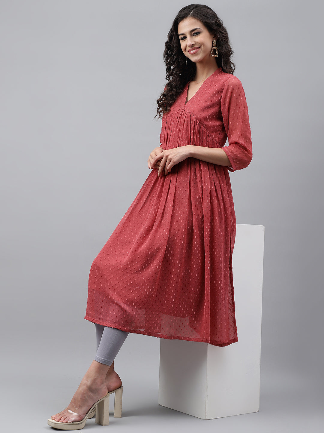 Janasya Women's Pink Dobby Chiffon Self Design Casual Empire Kurta