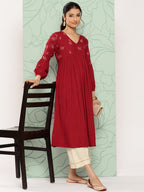 Janasya Women's Maroon Rayon Solid Party Gathered Kurta