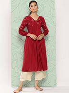 Janasya Women's Maroon Rayon Solid Party Gathered Kurta