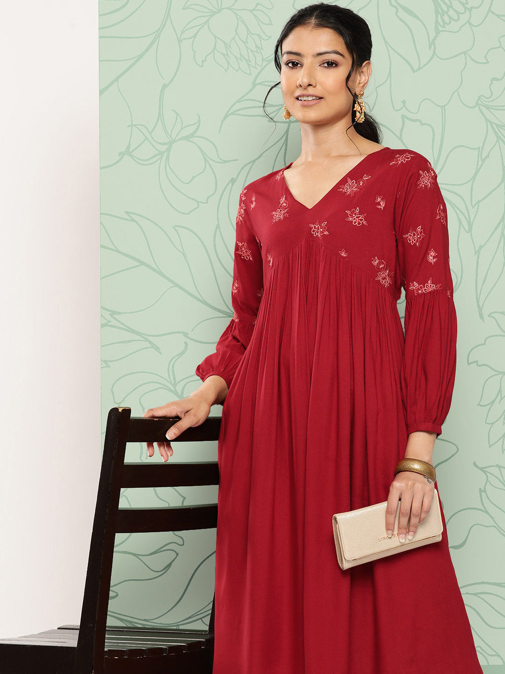 Janasya Women's Maroon Rayon Solid Party Gathered Kurta