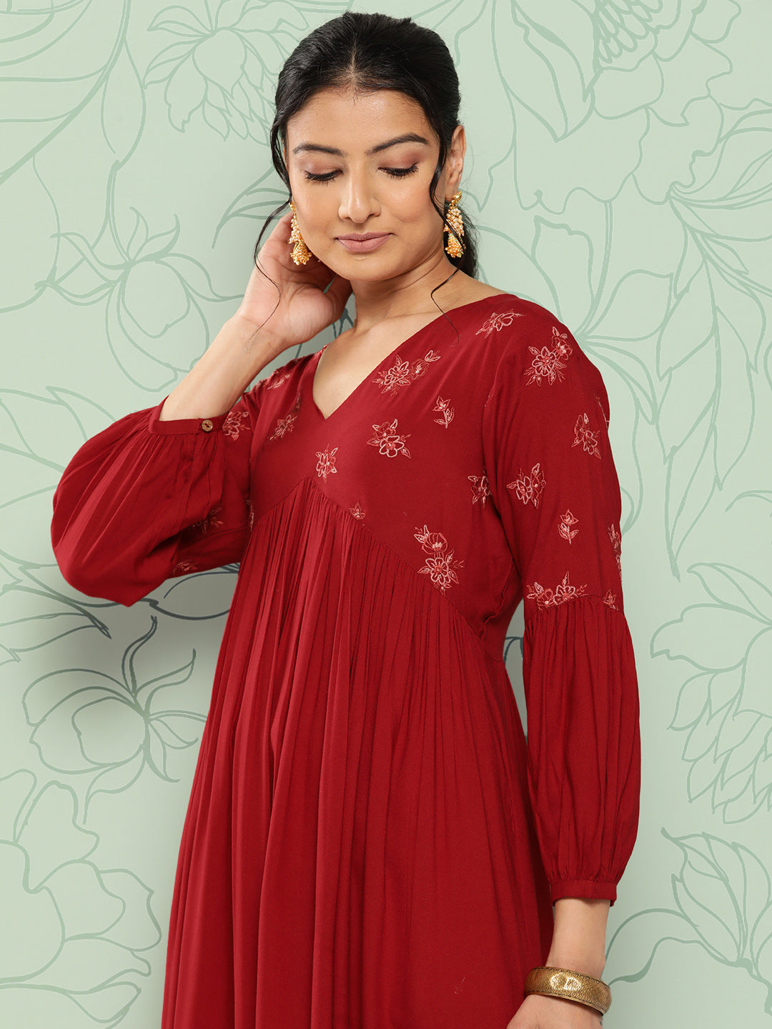 Janasya Women's Maroon Rayon Solid Party Gathered Kurta