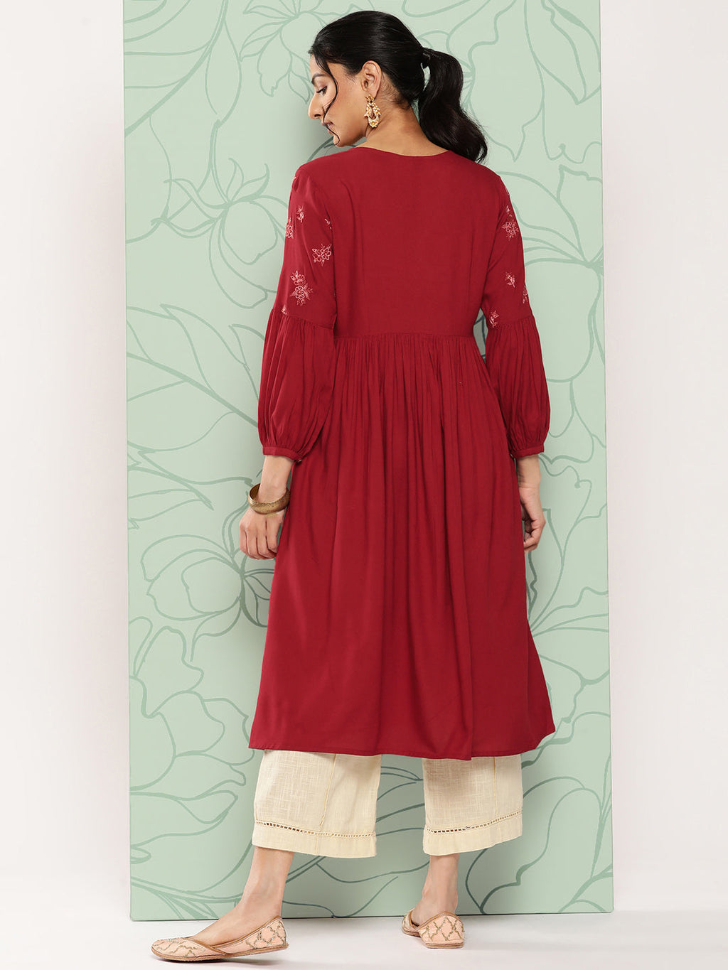 Janasya Women's Maroon Rayon Solid Party Gathered Kurta