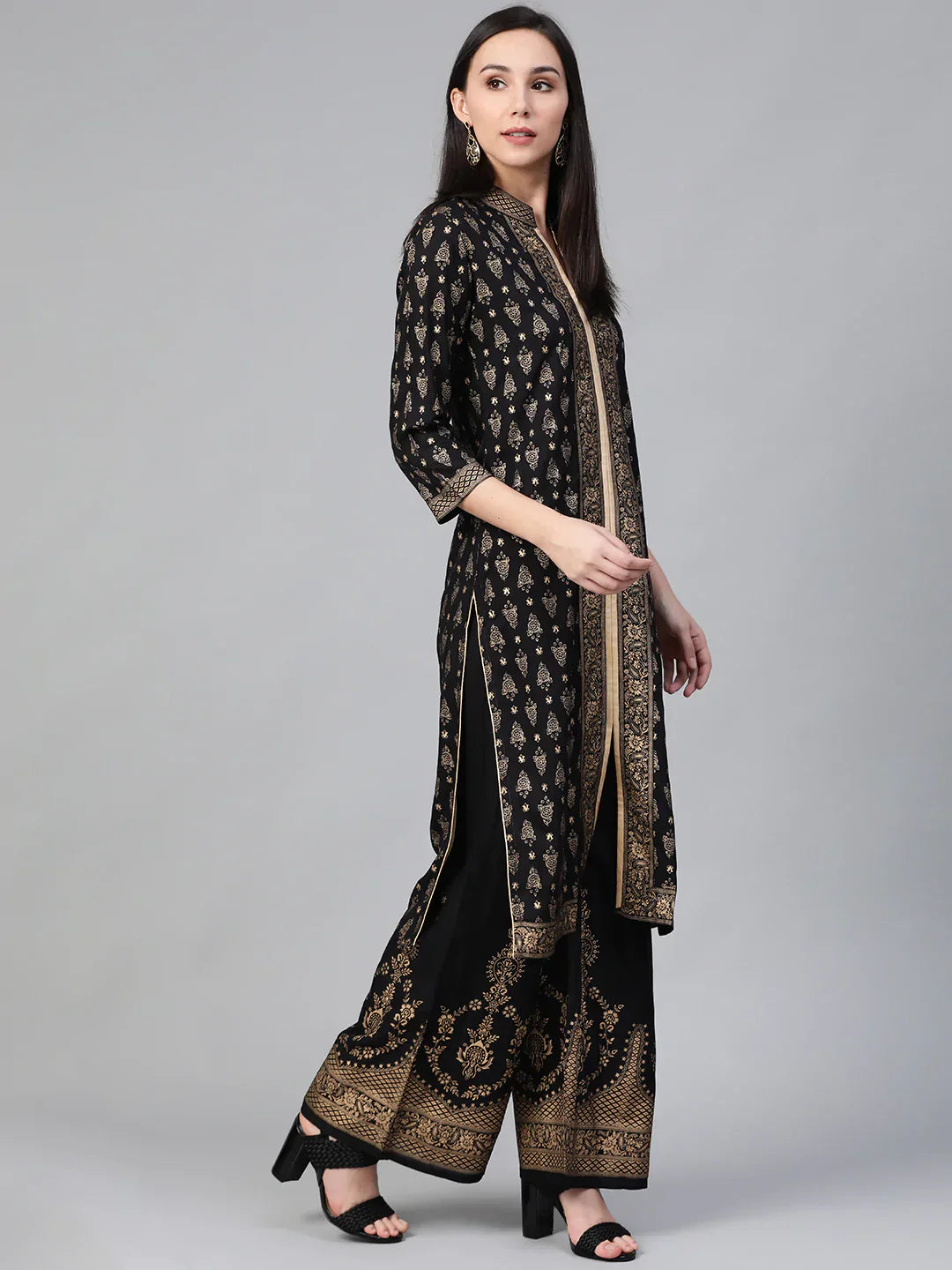 Jompers Women's Black & Golden Block Print Kurta with Palazzos