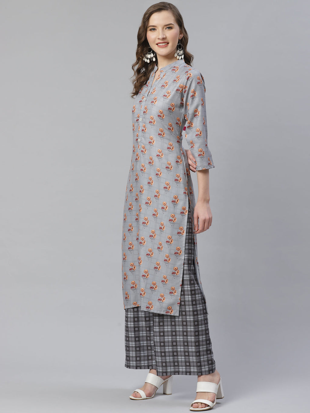 Jompers Women Grey & Beige Floral Printed Kurta with Palazzos - Distacart
