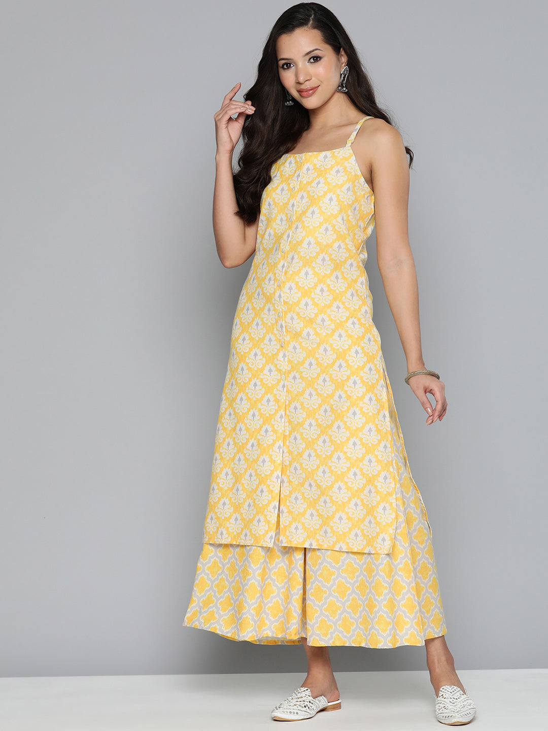 Jompers Women's Ethnic Motifs Printed Kurta with Palazzos - Yellow