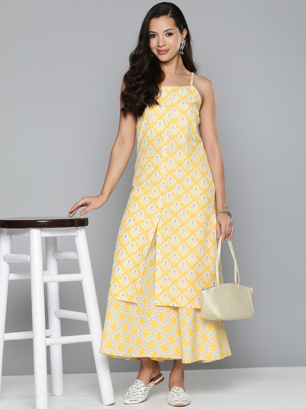 Jompers Women's Ethnic Motifs Printed Kurta with Palazzos - Yellow