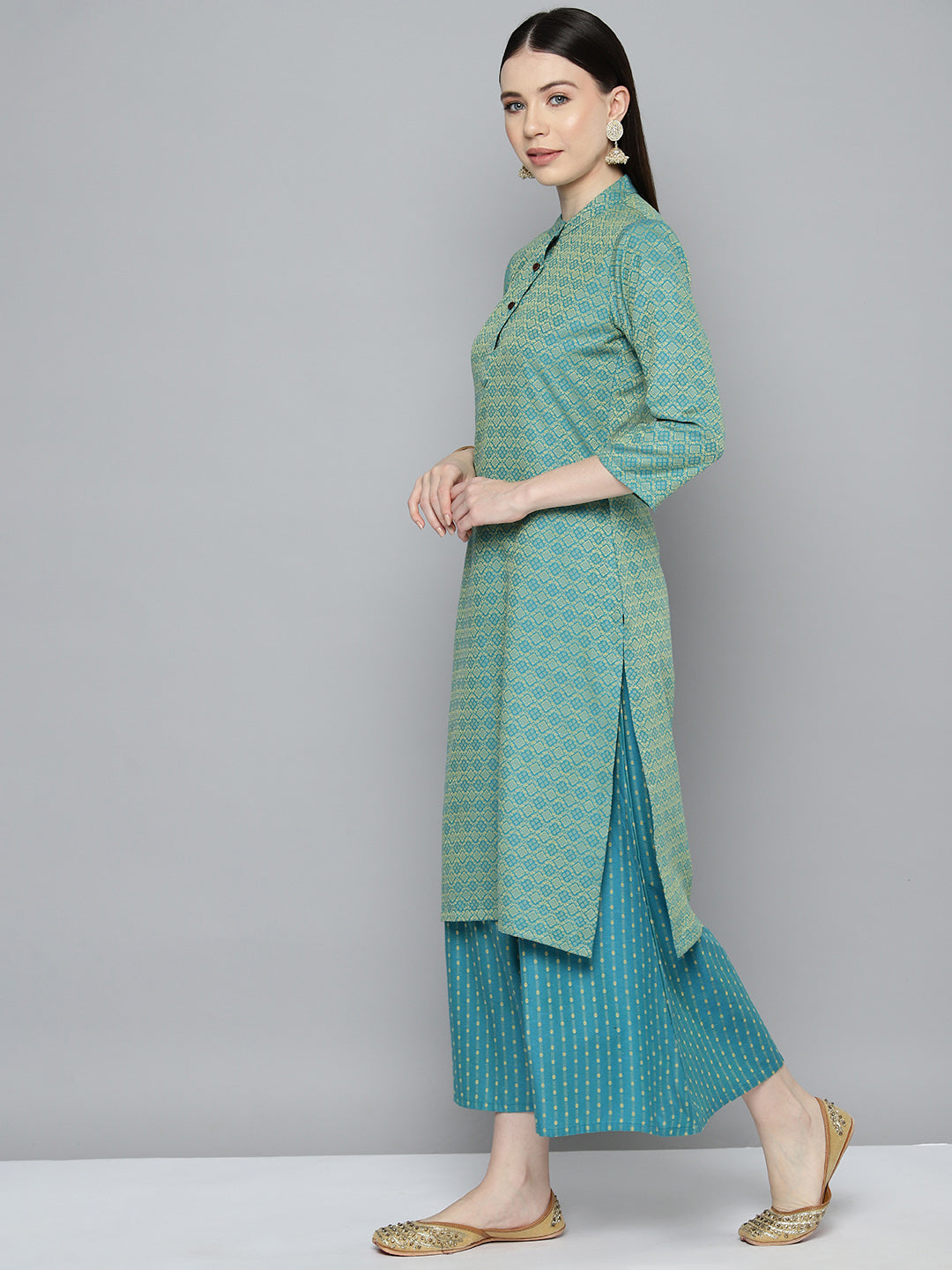 Jompers Women's Woven design kurta, palazzo and dupatta set - Firozi
