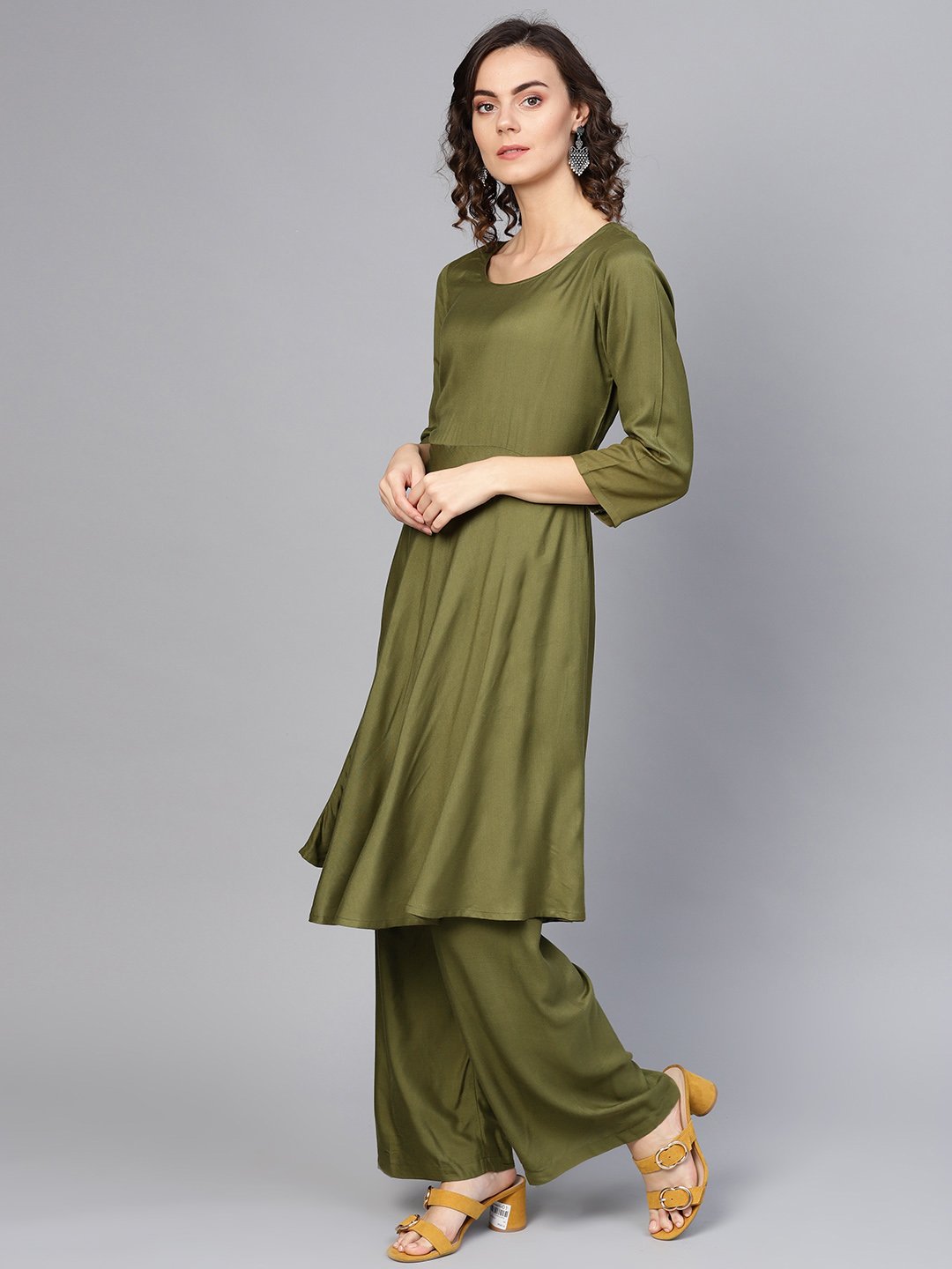 Jompers Women Olive Green Solid Kurta with Palazzos & Dupatta - Distacart