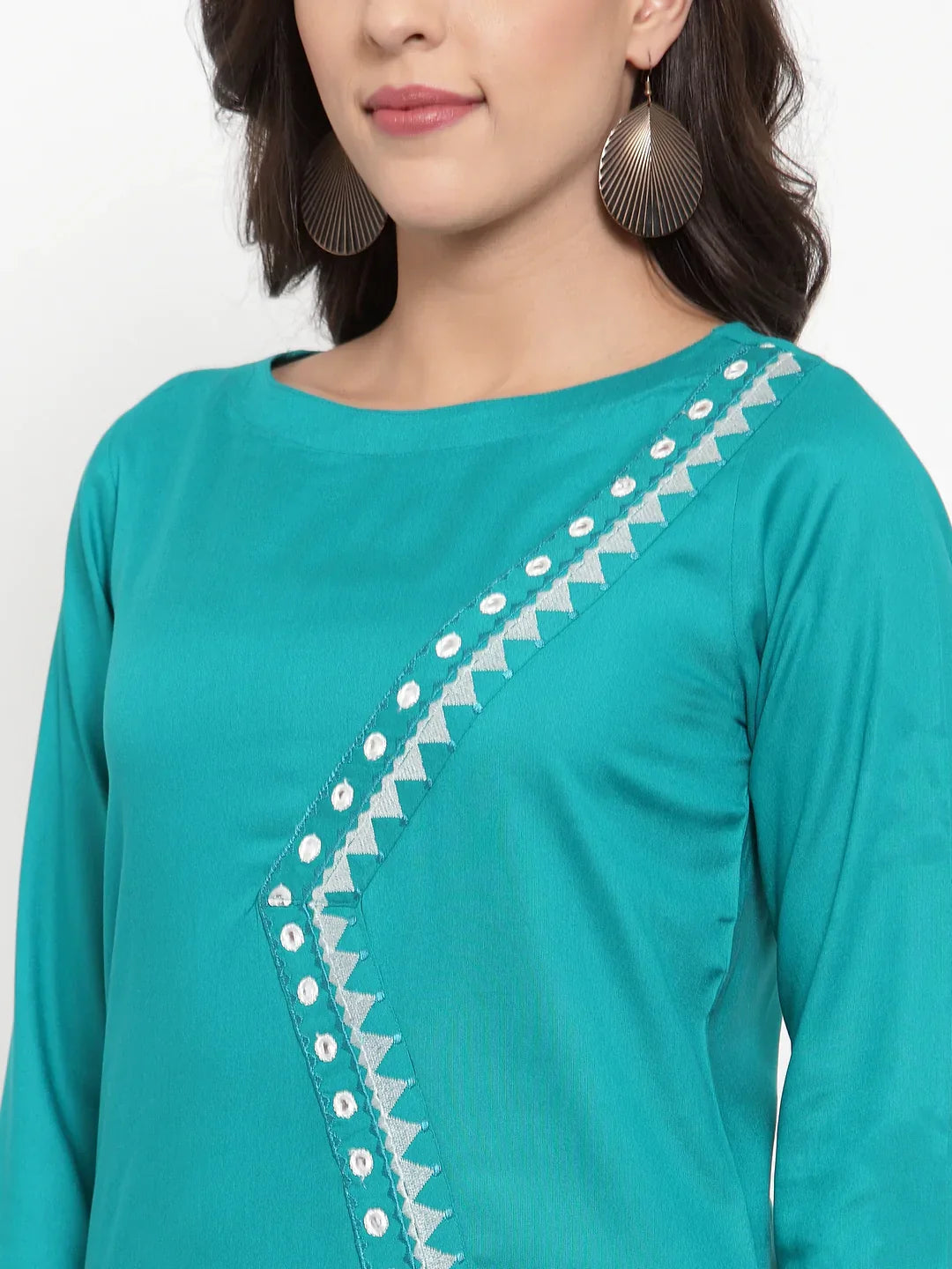 Jompers Women's Rama Green & Off-White Embroidered Kurta with Palazzos