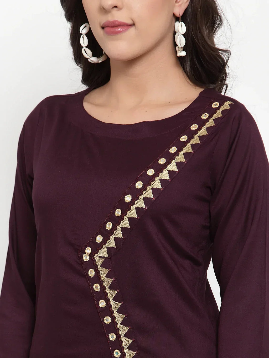 Jompers Women's Purple Embroidered Kurta with Palazzos