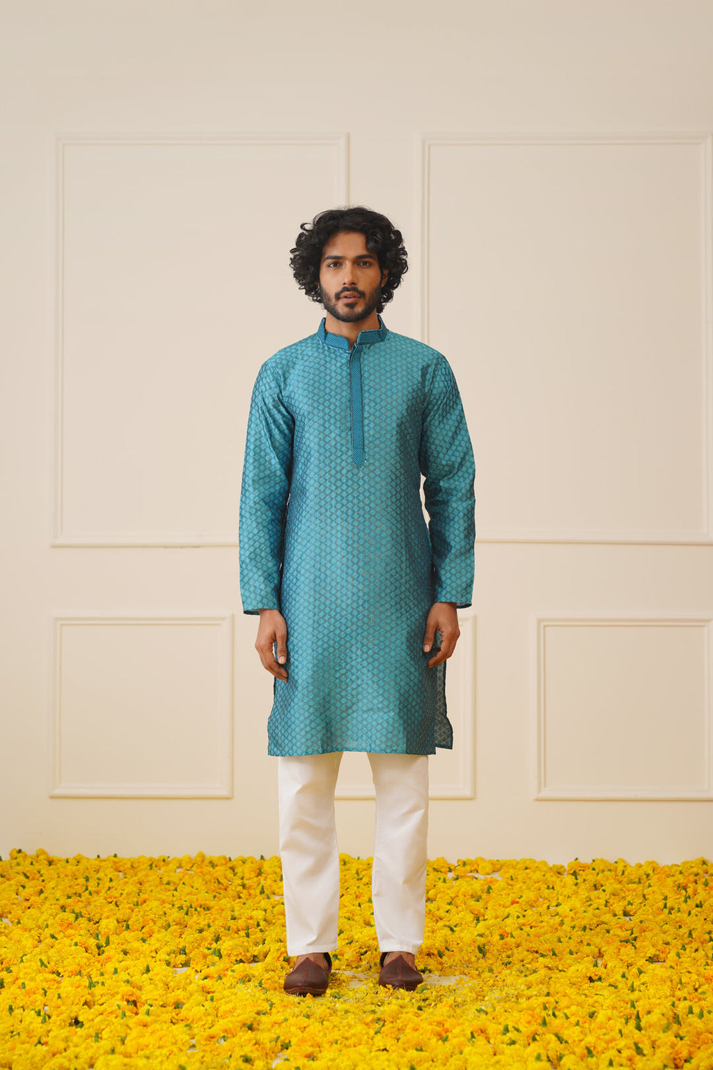Jompers Men's Peacock Blue Collar Embroidered Kurta - Peacock