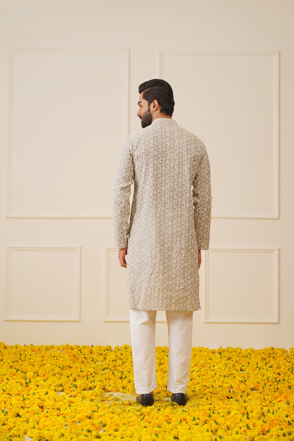 Jompers Men's Chikankari Embroidered Kurta - Grey