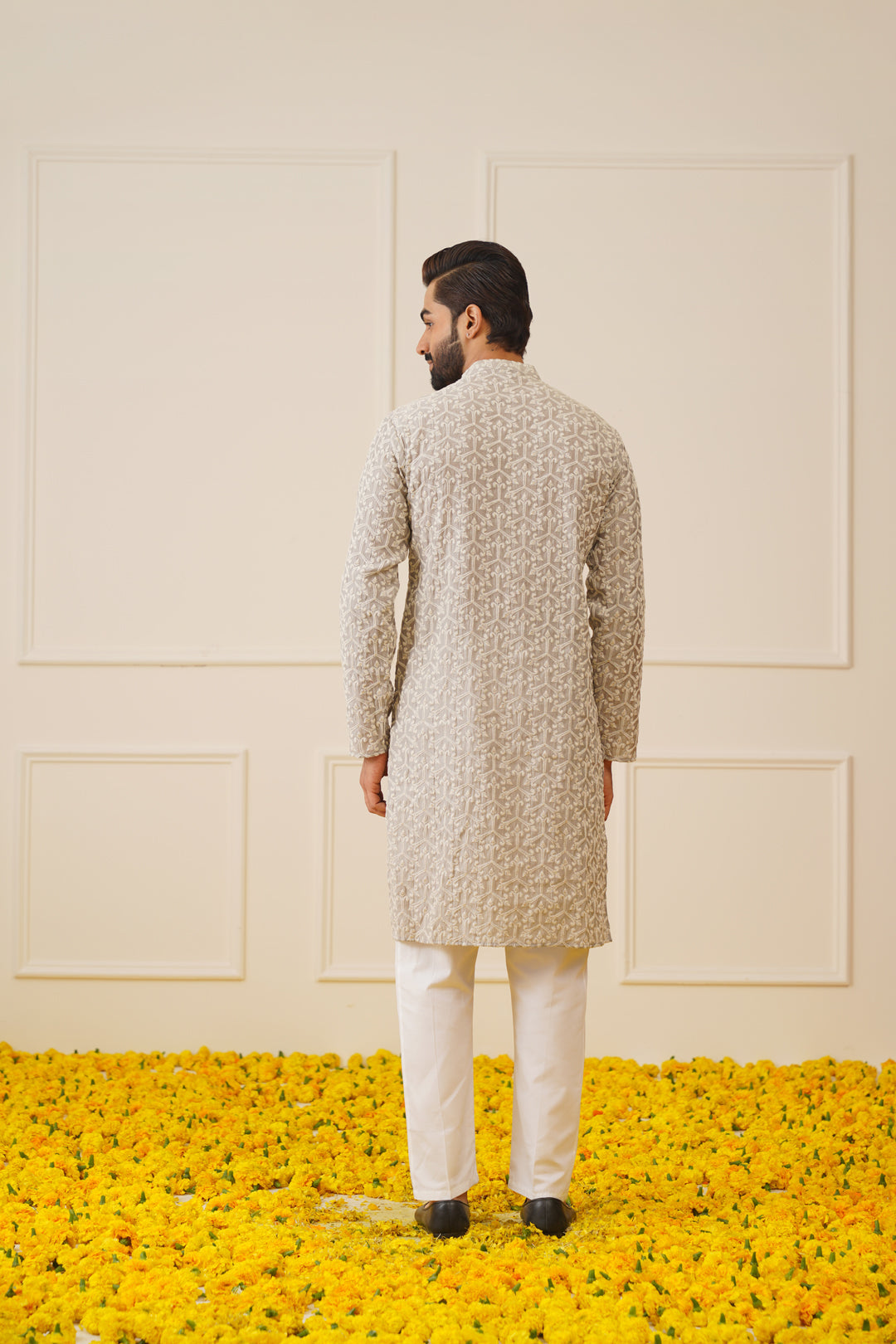 Jompers Men's Chikankari Embroidered Kurta - Grey