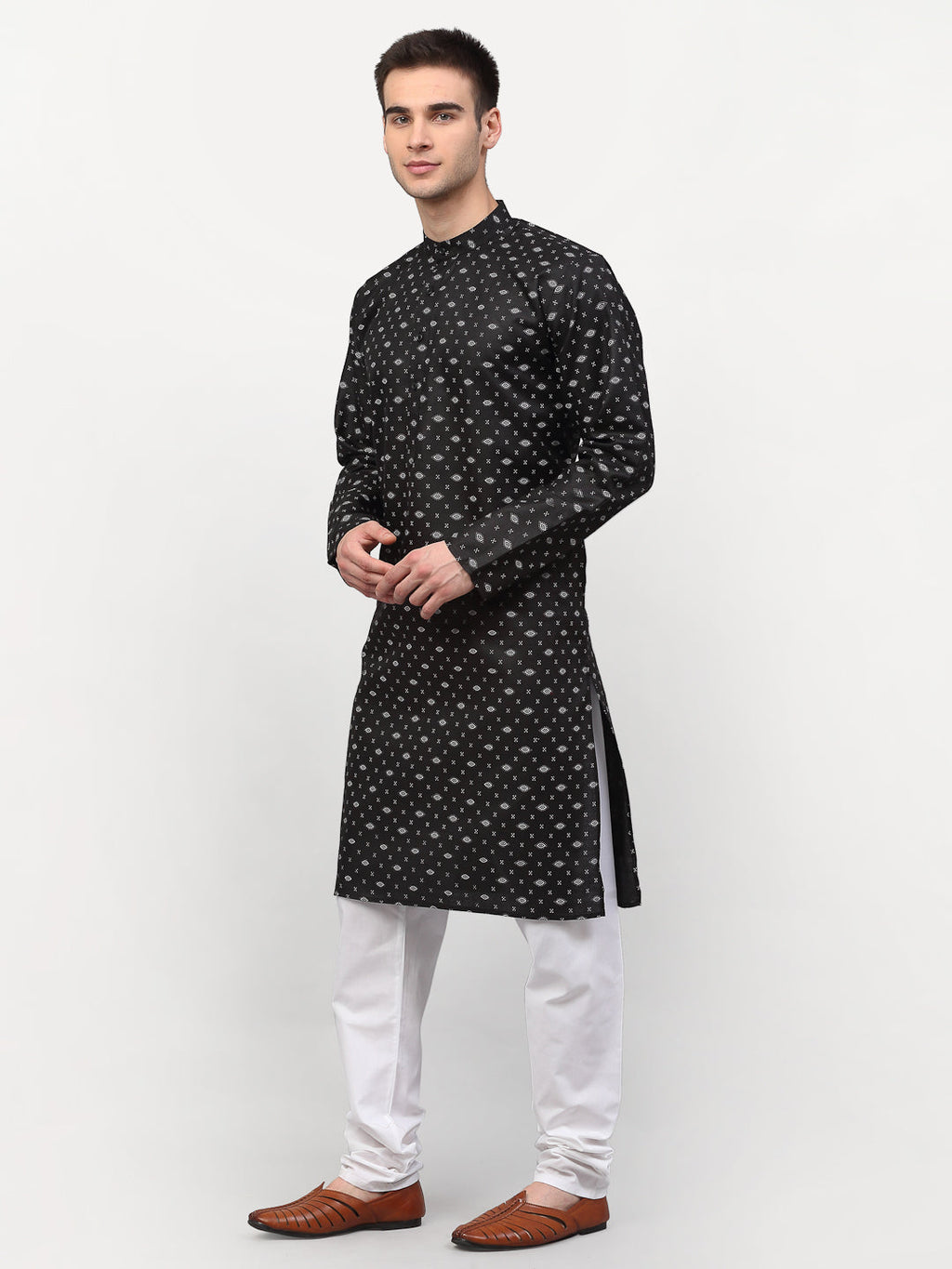 Jompers Men's Black Printed Cotton Kurta Payjama Sets