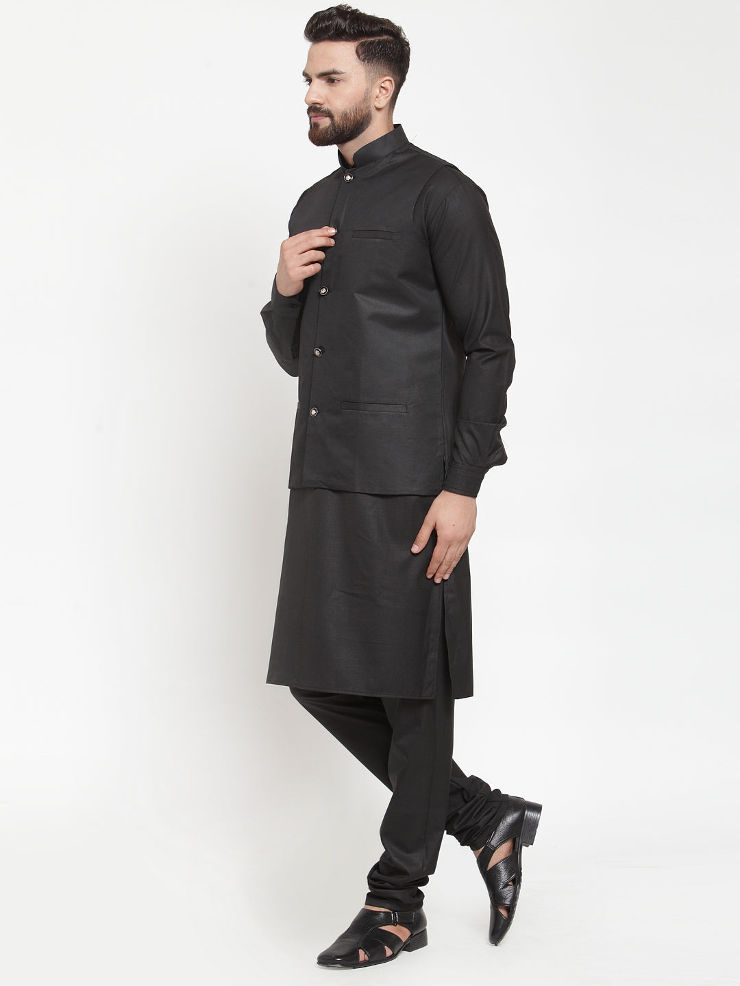 Jompers Men's Solid Kurta Pajama with Solid Waistcoat (Black)