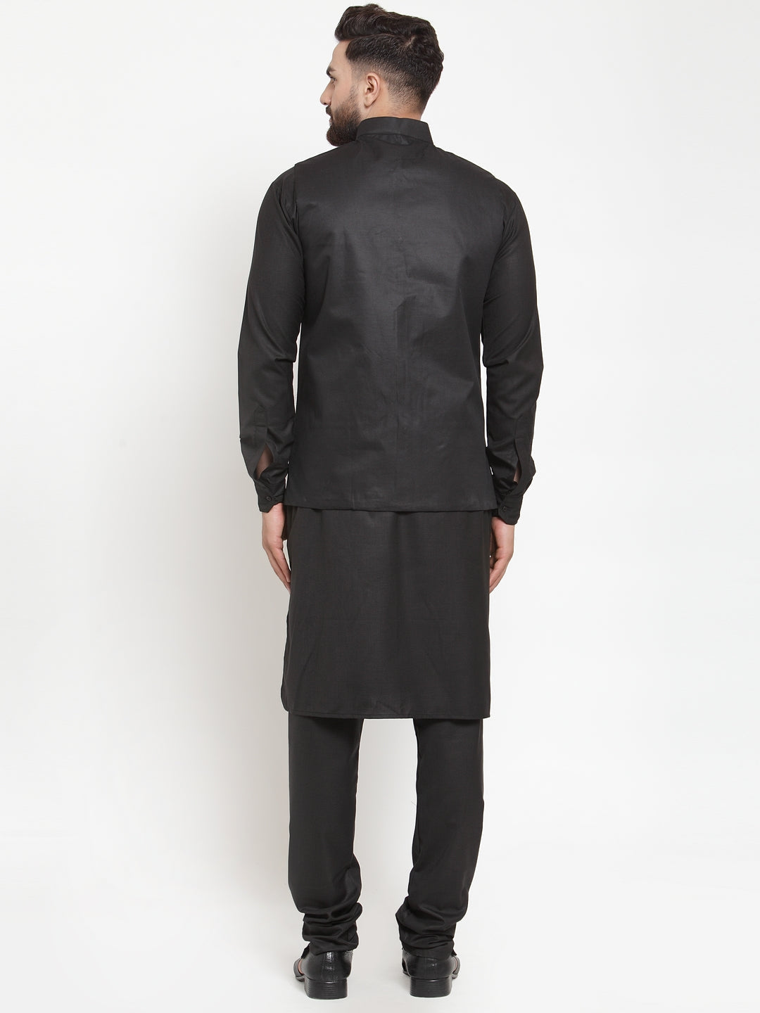 Jompers Men's Solid Kurta Pajama with Solid Waistcoat (Black)