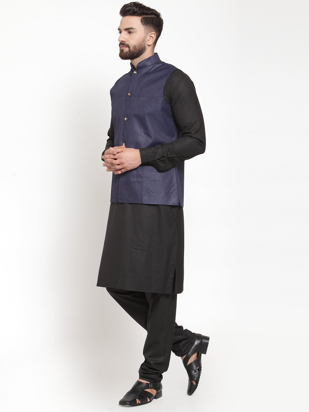 Jompers Men's Solid Kurta Pajama with Solid Waistcoat (Navy)