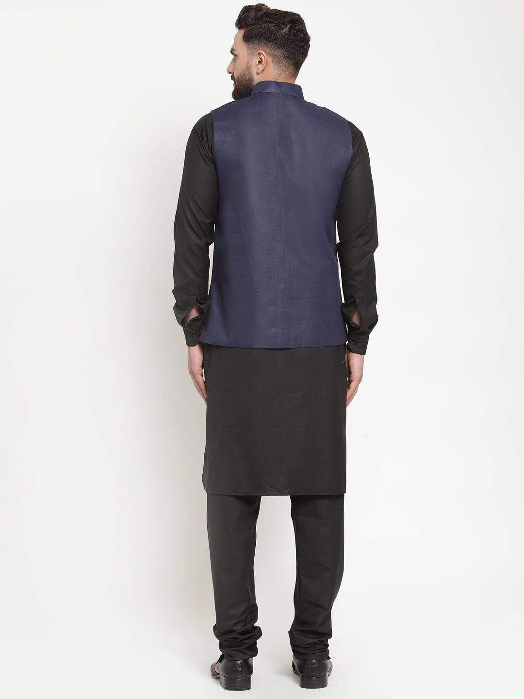 Jompers Men's Solid Kurta Pajama with Solid Waistcoat (Navy)