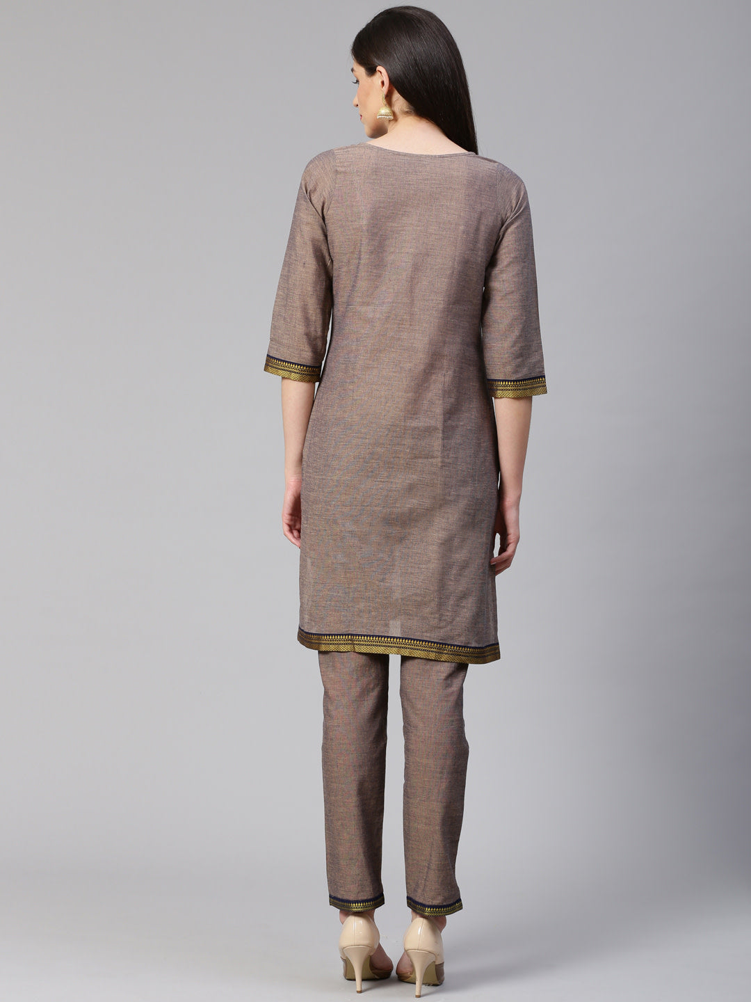 Jompers Women Grey Yoke Design Kurta with Trousers - Distacart