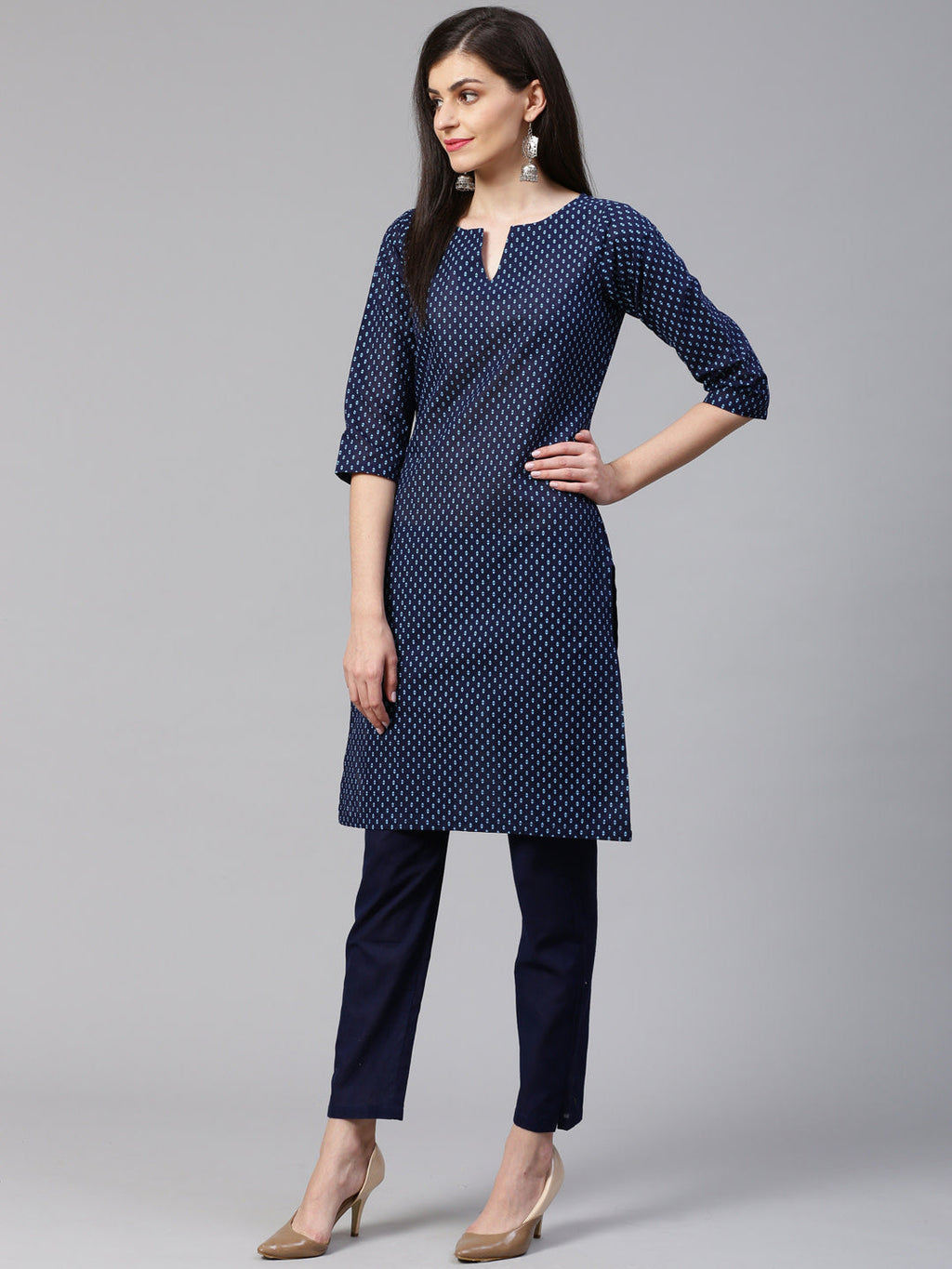 Jompers Women Blue Printed Kurta with Trousers - Distacart