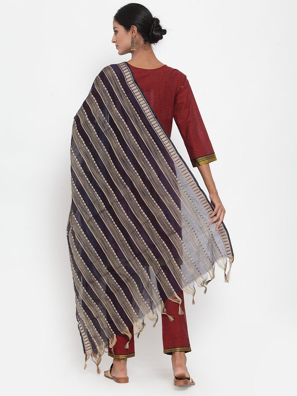 Jompers Women Maroon Solid Kurta with Trousers & Dupatta - Distacart
