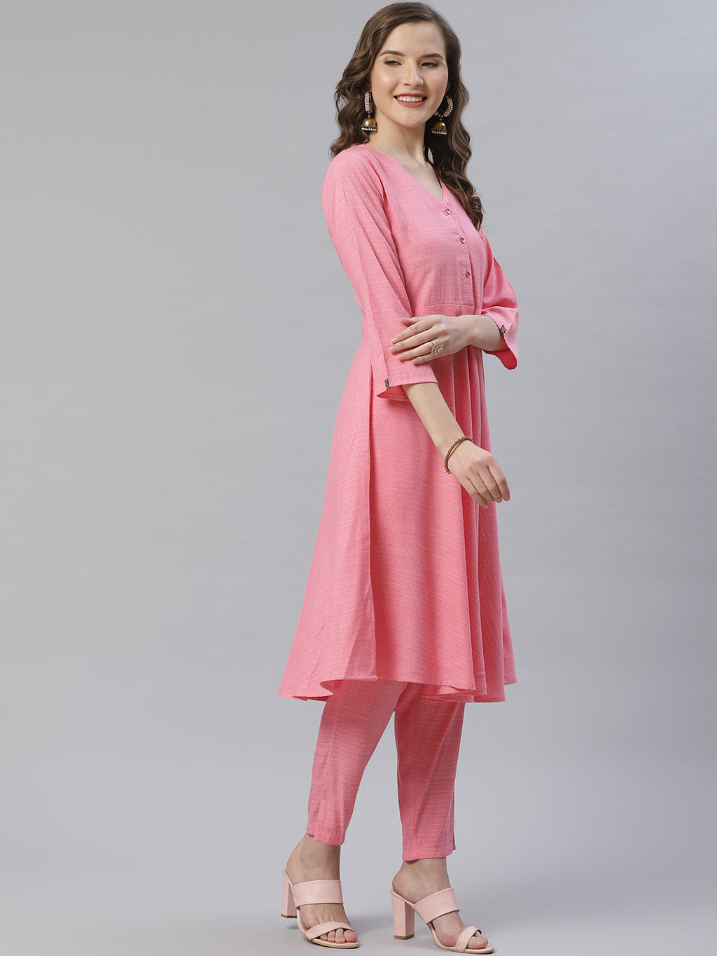 Jompers Women Pink & White Self Design Kurta with Trousers & Dupatta - Distacart