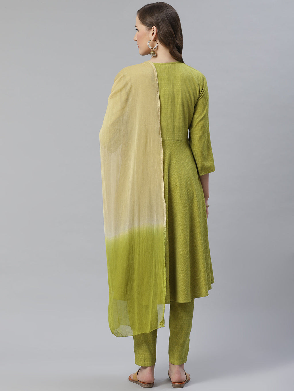 Jompers Women Green & Beige Self Design Kurta with Trousers & Dupatta - Distacart
