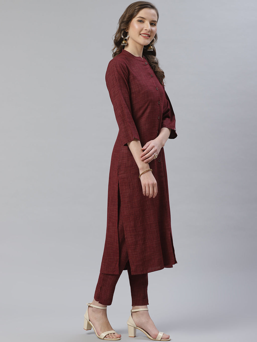 Jompers Women Burgundy & Beige Self Checked Kurta with Trousers & Dupatta - Distacart