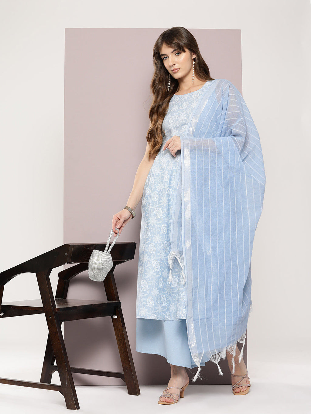 Jompers Women's Printed flared kurta palazzo dupatta set - Blue