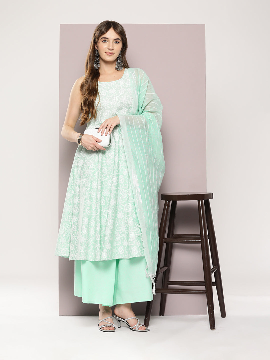 Jompers Women's Printed flared kurta palazzo dupatta set - Green