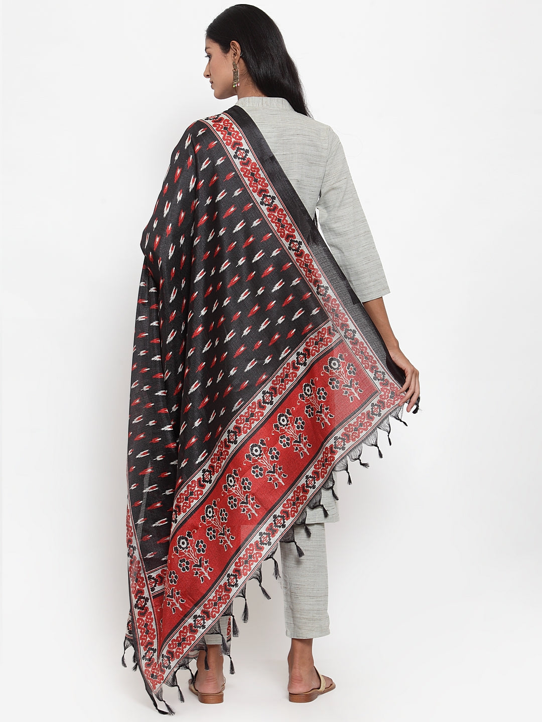 Jompers Women Grey Solid Kurta with Trousers & Dupatta - Distacart