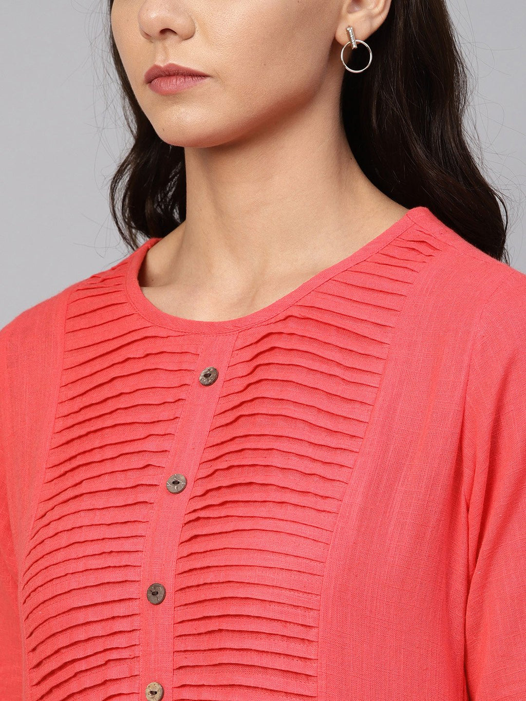 Jompers Women Peach Cotton Straight Kurta with Pintucks - Distacart