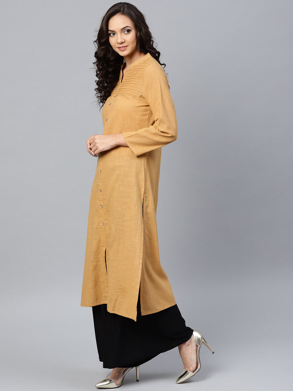 Jompers Women Beige Cotton Straight Kurta with Pintucks - Distacart