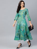 Jompers Women Green & White Printed Flared Kurta - Distacart