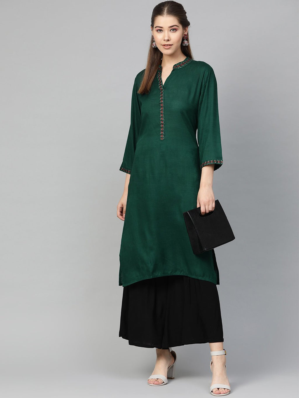 Jompers Women Green Embroidered Straight Kurta - Distacart