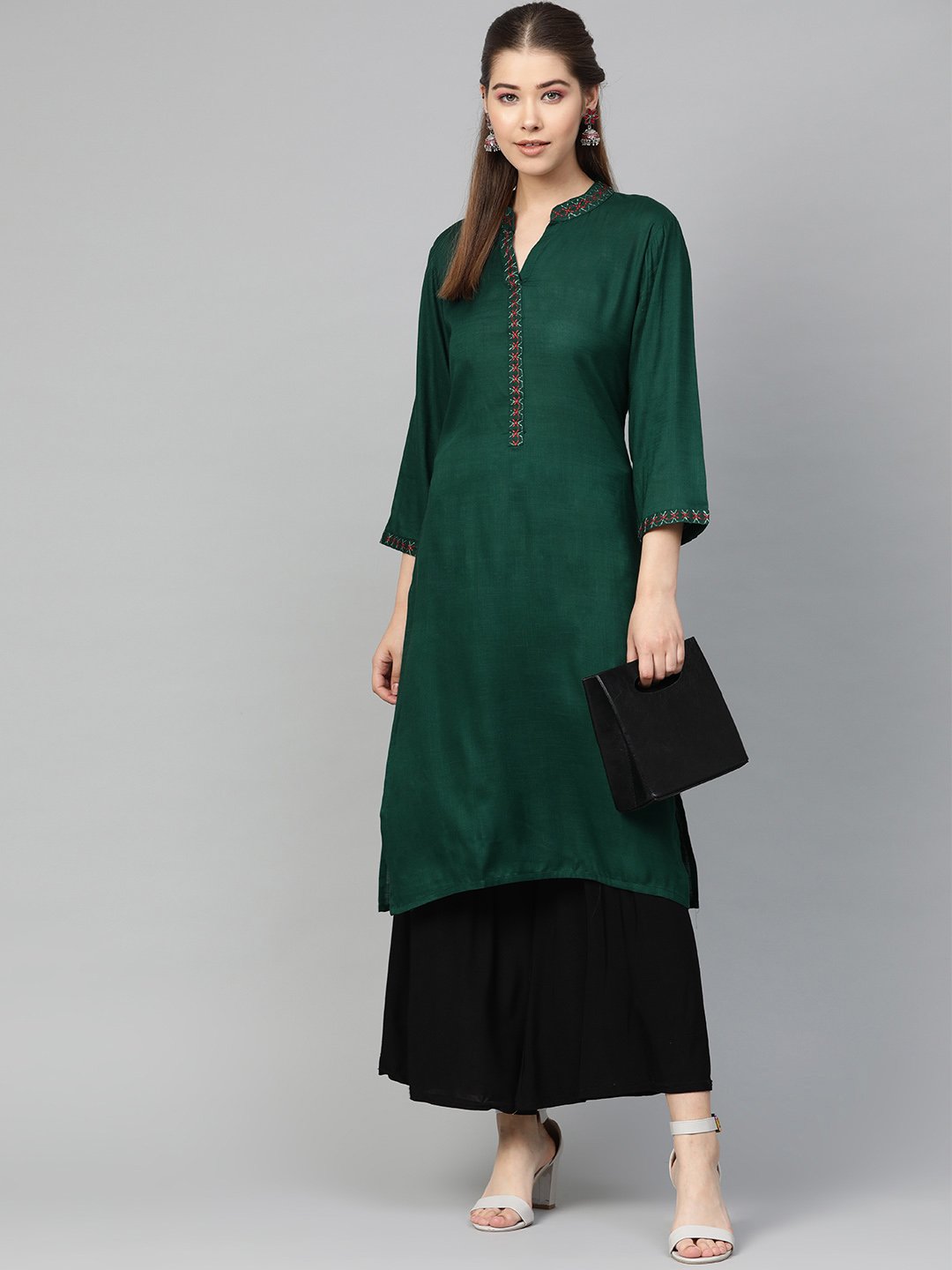 Jompers Women Green Embroidered Straight Kurta - Distacart