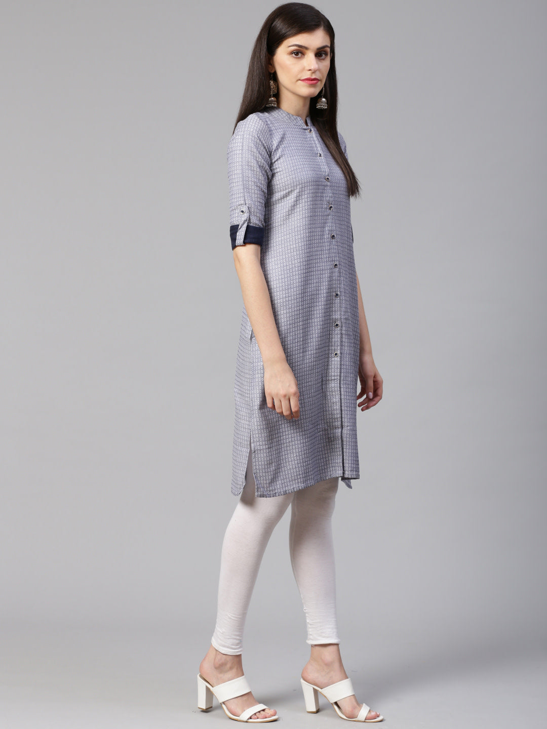 Jompers Women Grey & Blue Jacquard Woven Design Straight Kurta - Distacart
