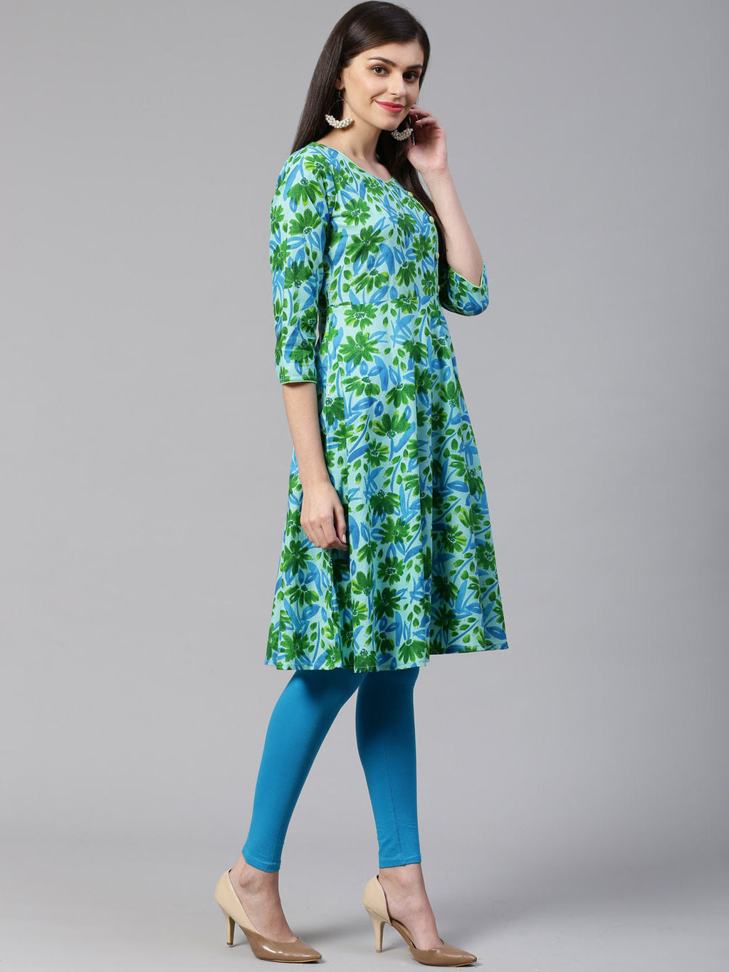 Jompers Women Blue & Green Floral Print Angrakha A-Line Kurta - Distacart