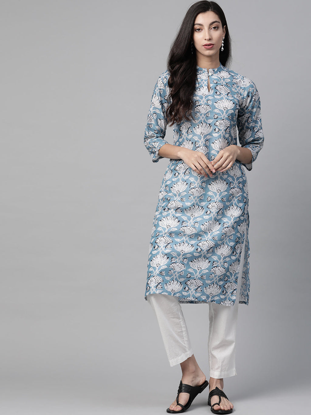 Jompers Women Blue & White Floral Printed Keyhole Neck Floral Kurta - Distacart