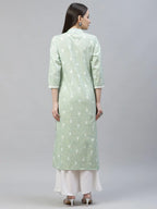 Jompers Women's Green Ethnic Motifs Ikat Kurta with lace work