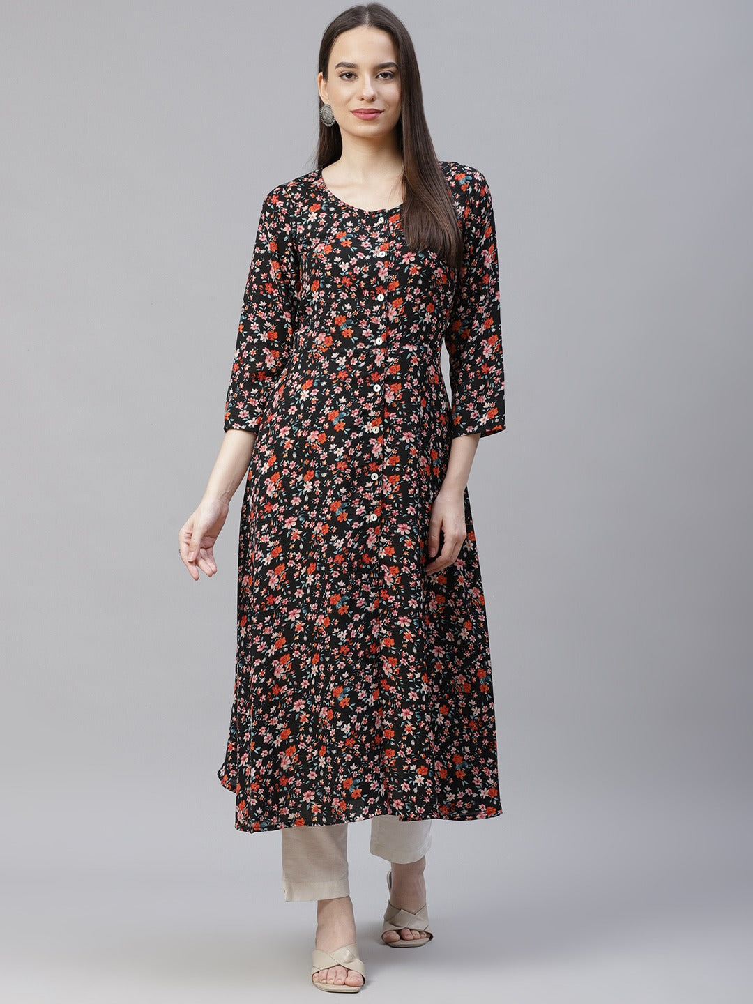 Jompers Women Black & Orange Floral Printed Floral Kurta (Black)